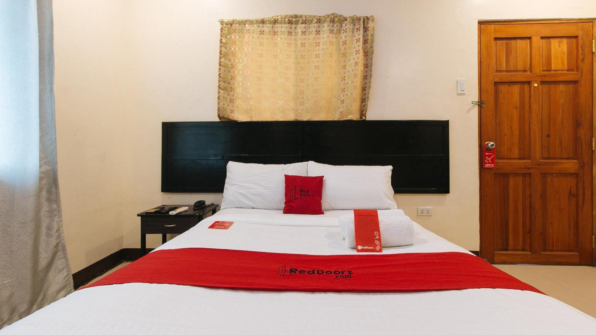Reddoorz At V-Cat Apartelle Sampaloc Manila Exterior foto