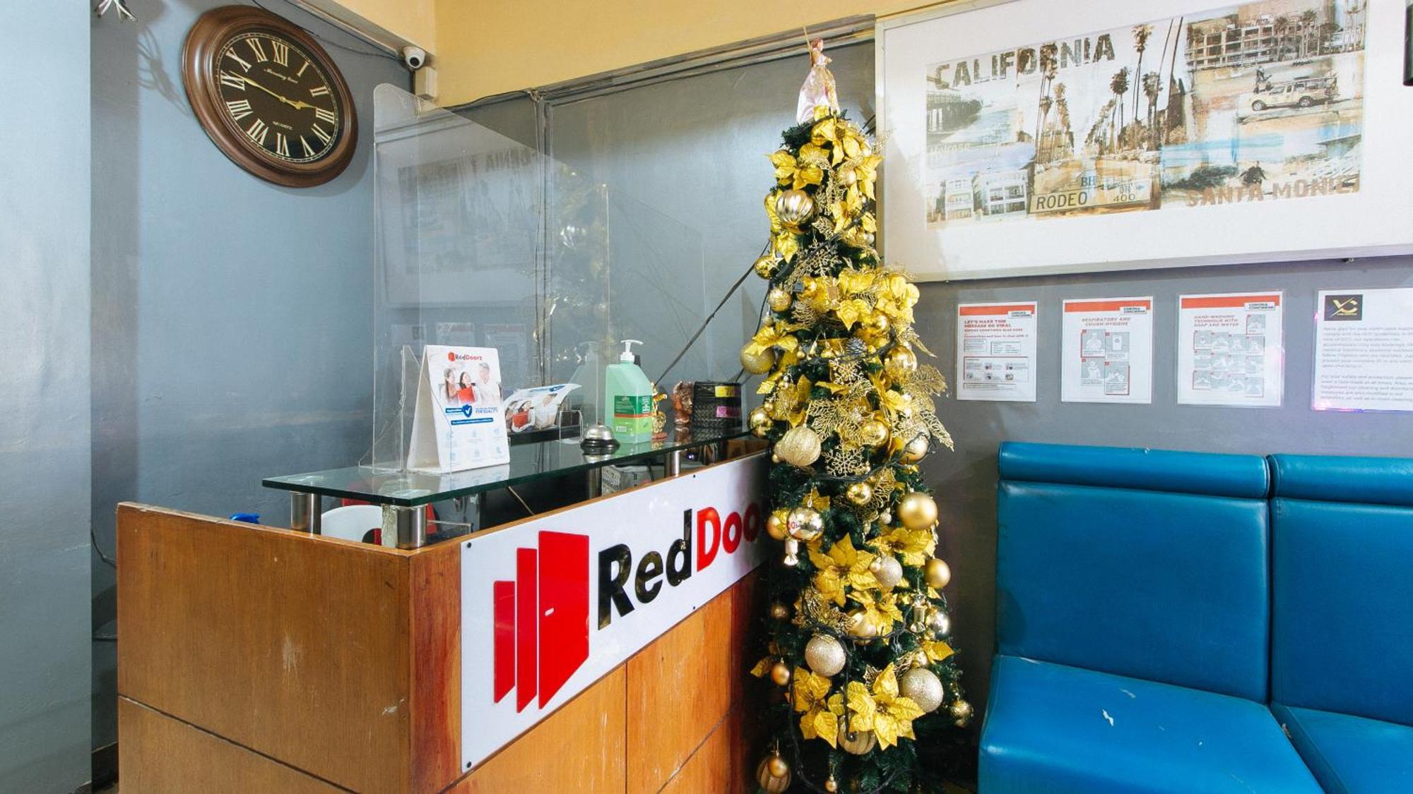 Reddoorz At V-Cat Apartelle Sampaloc Manila Exterior foto