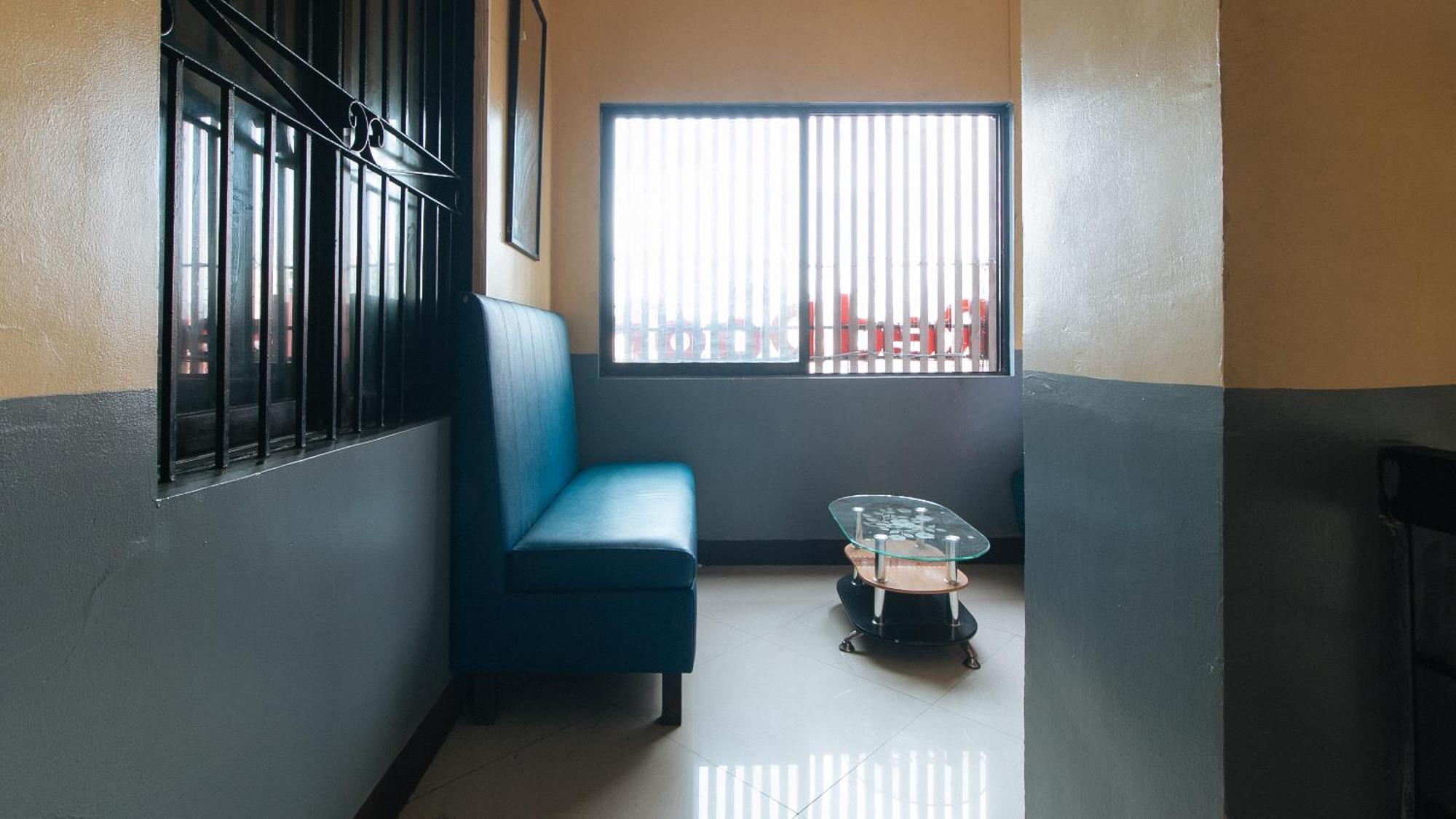 Reddoorz At V-Cat Apartelle Sampaloc Manila Exterior foto