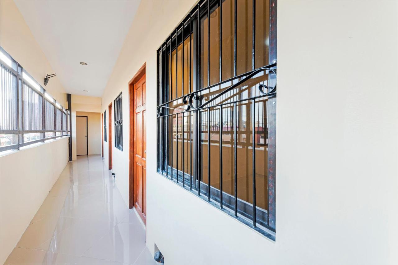 Reddoorz At V-Cat Apartelle Sampaloc Manila Exterior foto